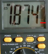 Al revisar el adaptador del transformador para el devanado primario, la resistencia resultó ser de 1,8 kΩ, lo que indica que el devanado primario está operativo