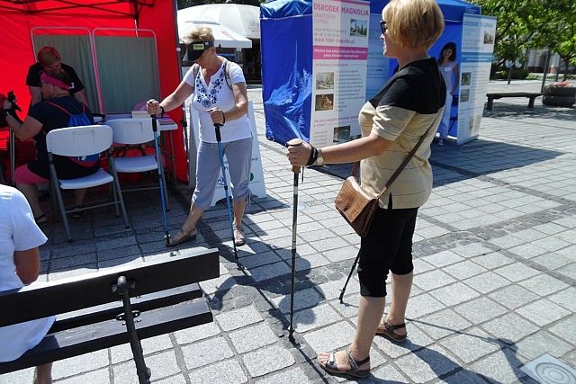 Скандинавская ходьба для пациентов в Устрони, фото: pssecieszyn